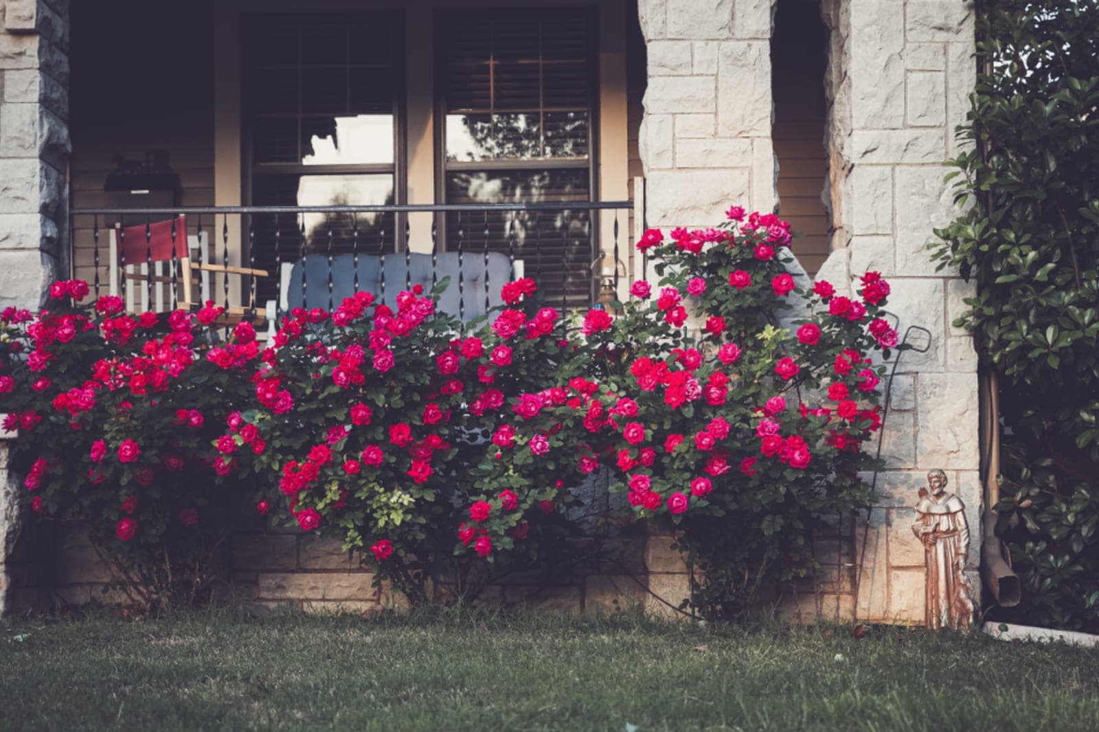 Casa indipendente da ristrutturare con giardino sul fiume Brenta